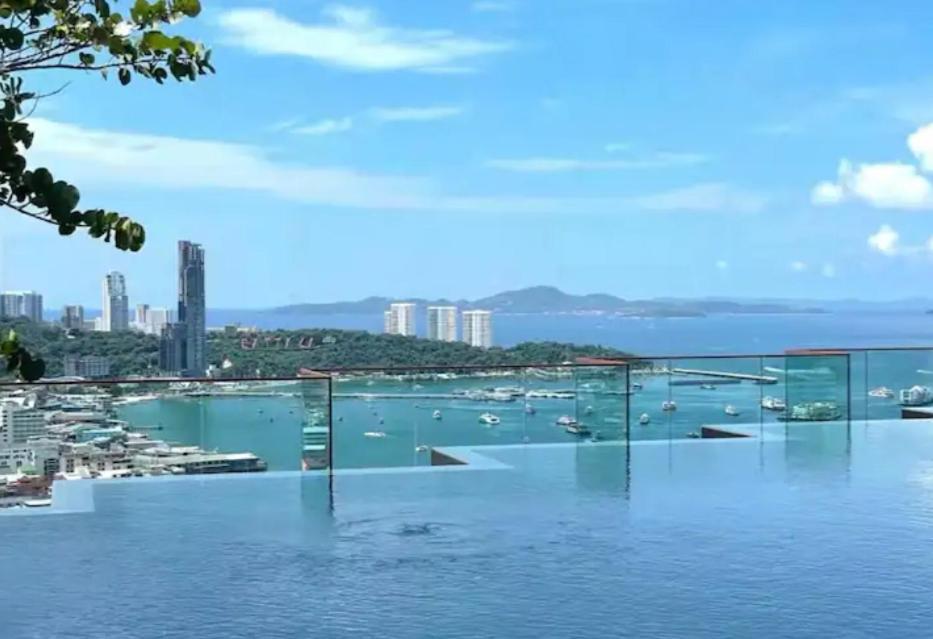 Edge Central Pattaya Seaview Residence With Infinity Pool Экстерьер фото